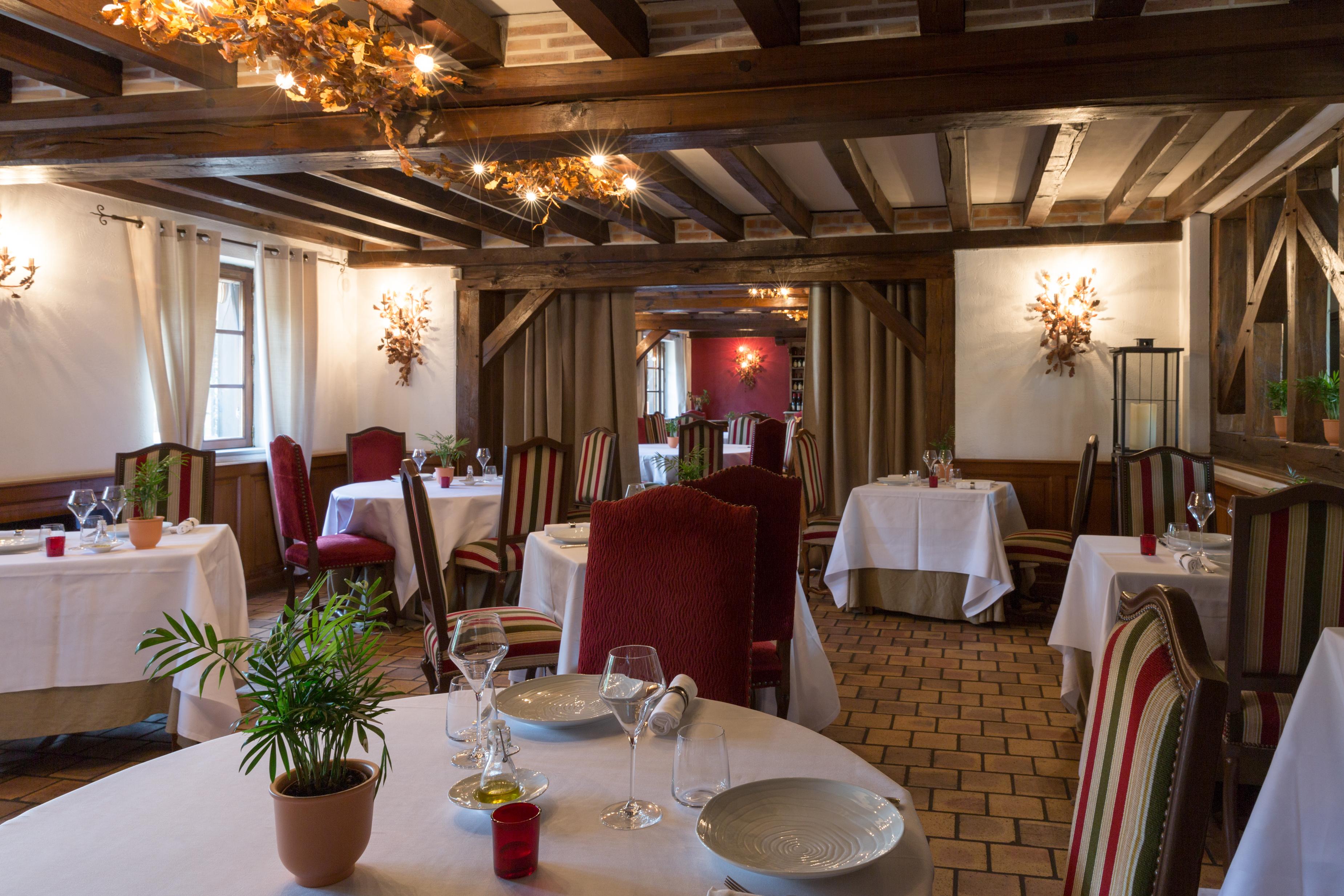 Hotel L'oree Des Chenes, The Originals Relais 4*